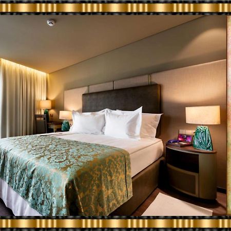 Hotel Jaguar Oporto - Airport To Hotel And City Center And Vice-Versa Is A Free And Continuous Shuttle Service From 7Am To 8Pm Экстерьер фото